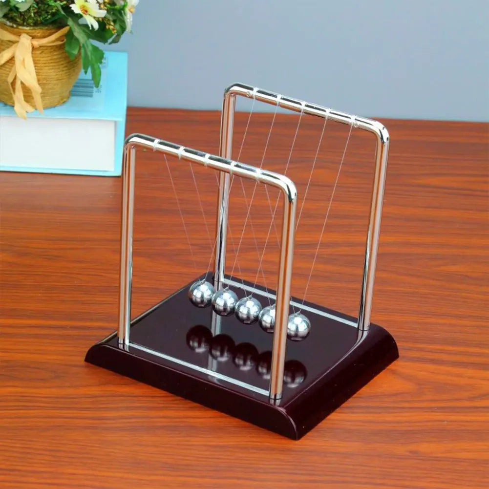 Newtons Cradle Balance Balls