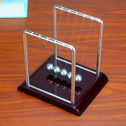 Newtons Cradle Balance Balls